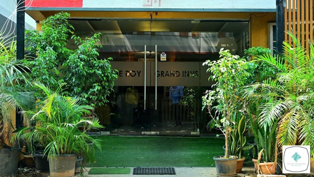 The Roy Grand Inns Bangalore Exterior foto